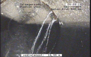 Csatorna3 vízbetörés.JPG